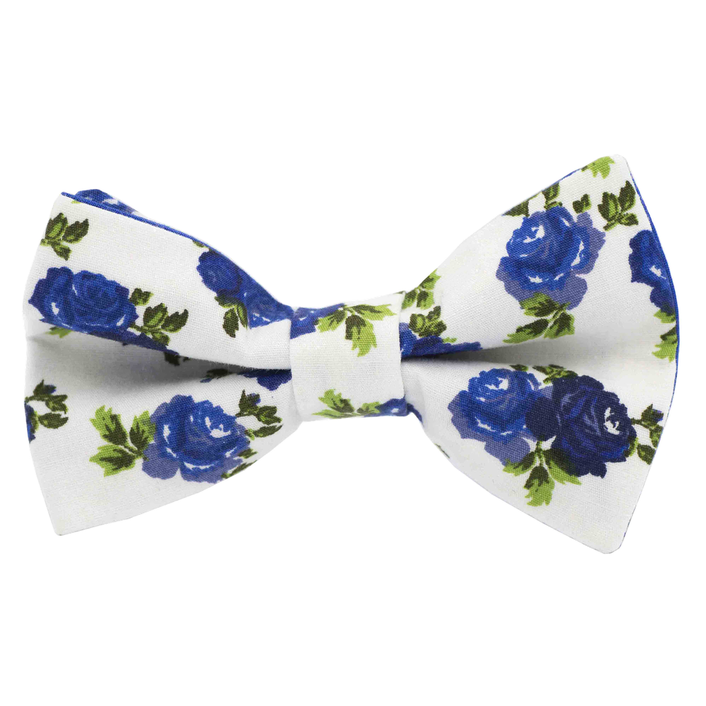 Noeud papillon "Winter Flower" fleurs bleues sur fond blanc