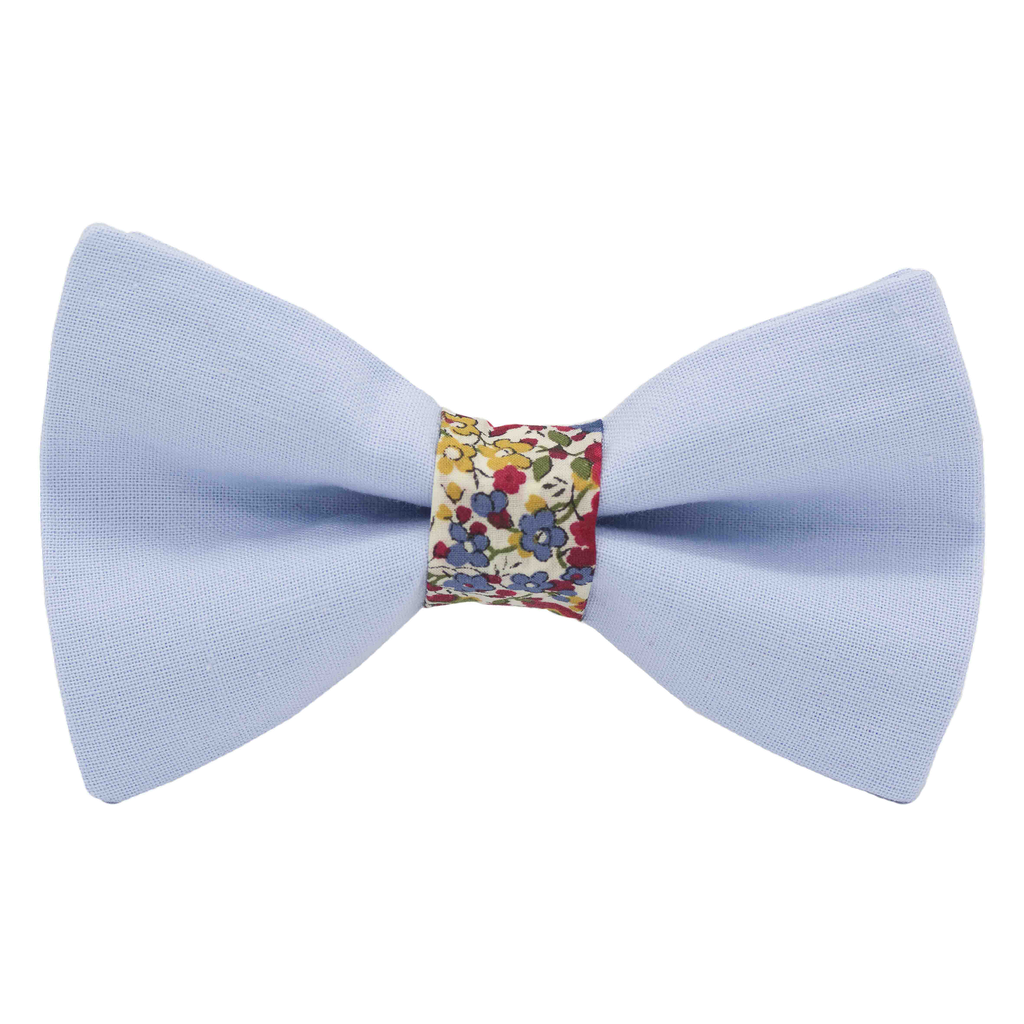 Noeud papillon uni bleu ciel "Portofino" bague Liberty "Emma & Georgina" rouge