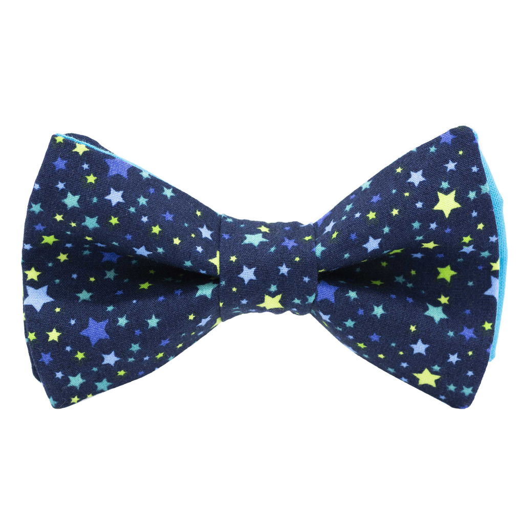 Noeud papillon "Interstellar" étoiles jaunes, bleues et turquoises sur fond bleu marine