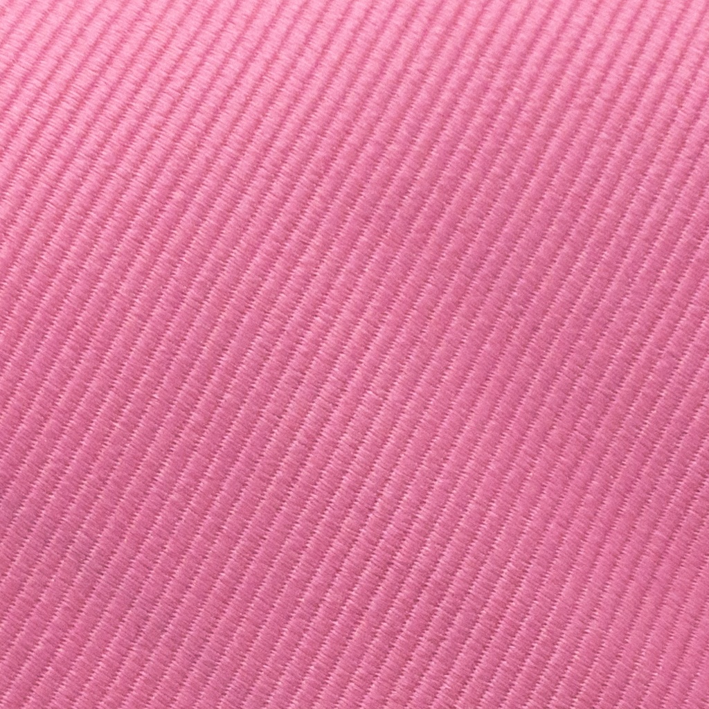 Cravate en soie rose
